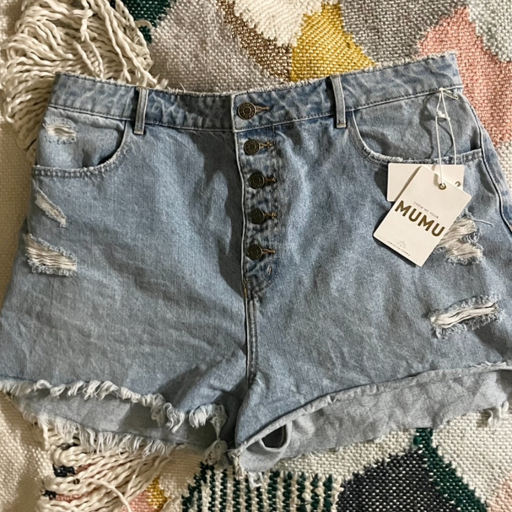 NWT Show Me Your Mumu Arizona button up shorts 31